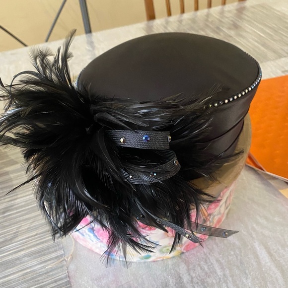Beautiful church hats, you will love it (New) main image 5